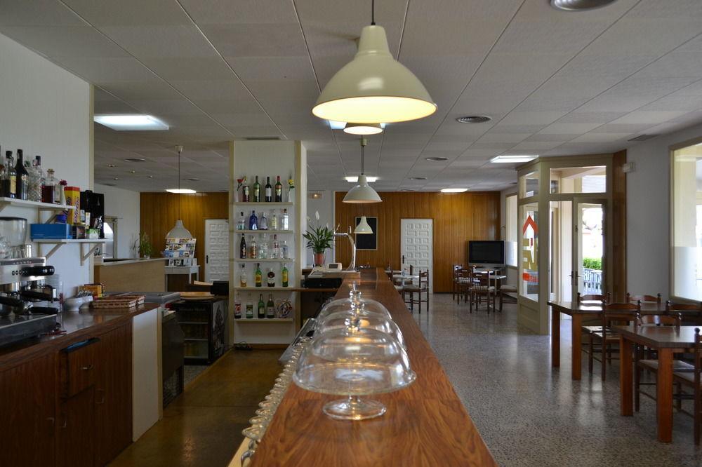 Hostal L'Esplai Viladamat Екстер'єр фото