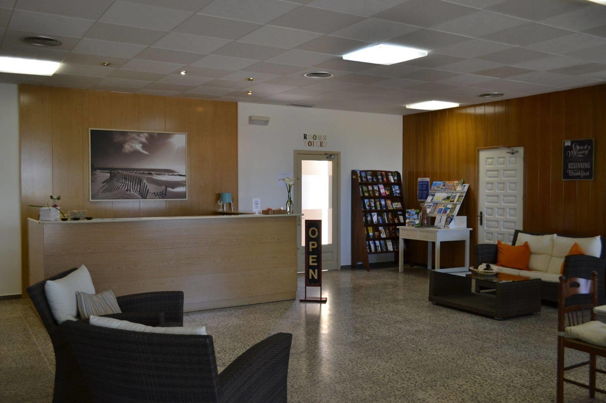 Hostal L'Esplai Viladamat Екстер'єр фото
